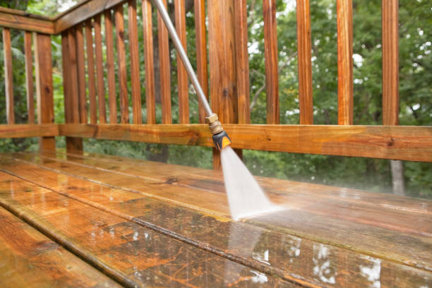 Fence Pressure Washing in Lake Kerr, FL