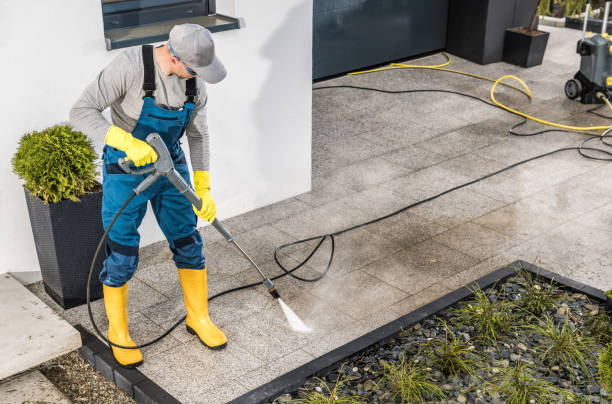 Why Choose Our Certified Pressure Washing Experts for Your Project Needs in Lake Kerr, FL?